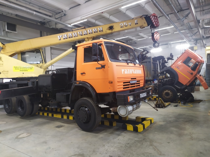   KAMAZ .