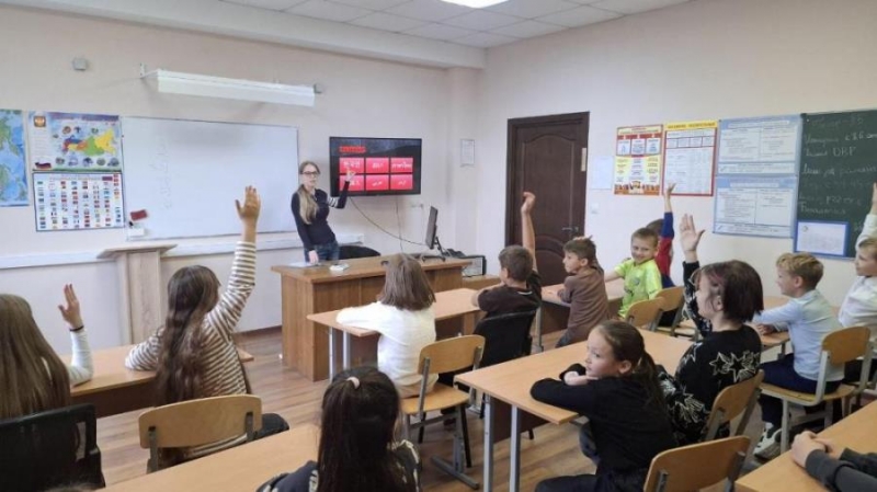 Чacтнaя шкoлa. Oбyчeние без оплaты лeтниx мecяцев Пятигopcк